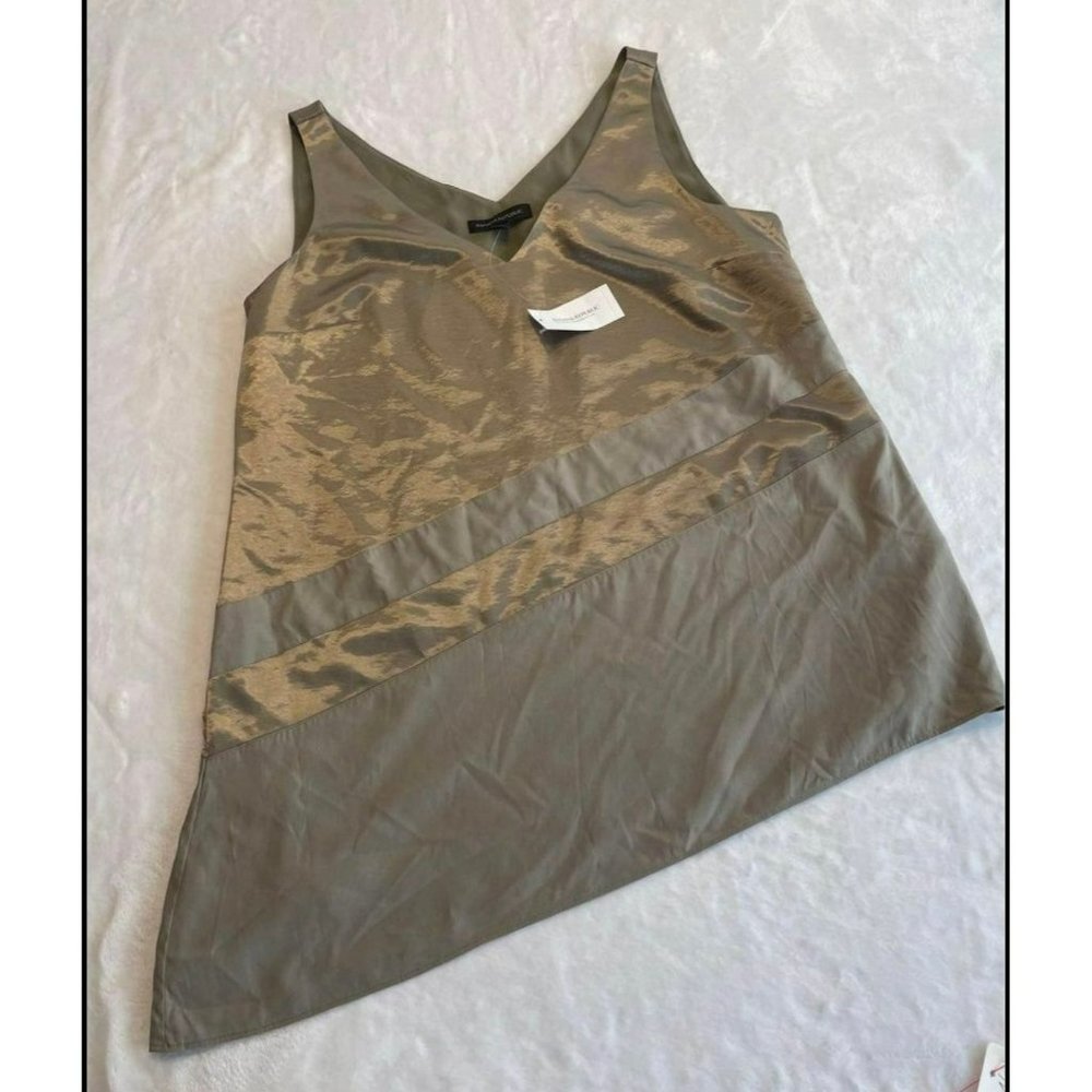NWT Ladies Banana Republic Olive Tank Size Medium
